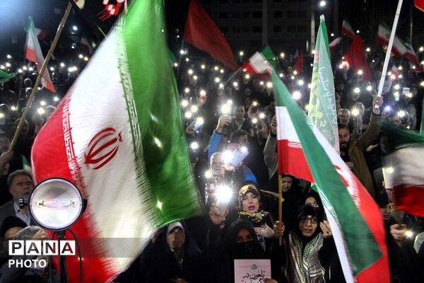 بیست و پنجمین شب متوالی خون خواهی از رهبر شهید
