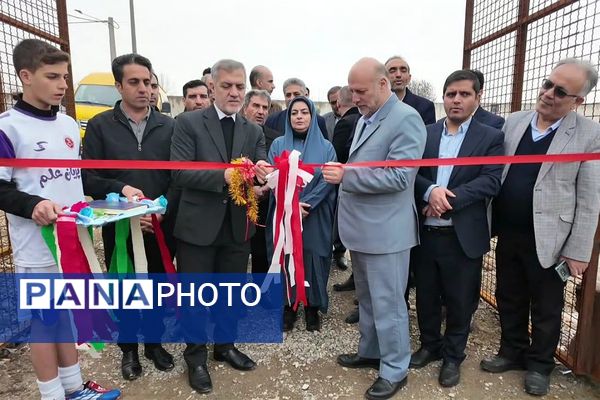 آیین افتتاحیه زمین ورزشی چمن مصنوعی اورین