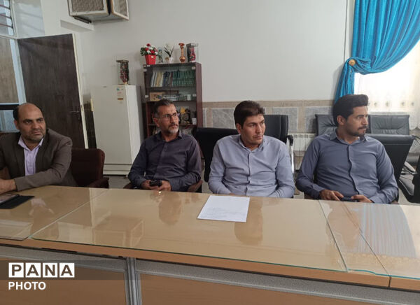 برگزاری جلسه شورای آموزش و پرورش در فرمانداری خاتم 