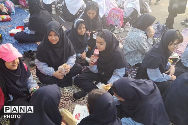 یک روز پر از رنگ وشادی و حال خوب 