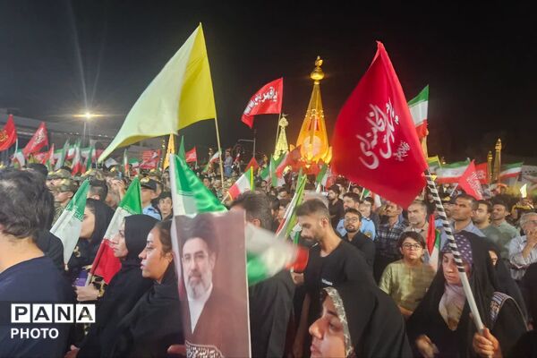 تشییع پیکر خلبان شهید مجید کاظمی در شیراز