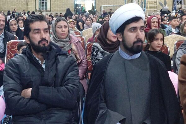 جشن باشکوه ایام الله دهه فجر در بهارستان‌دو
