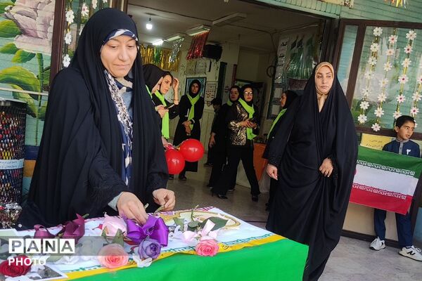 جشن شکوفه ها در مدارس ناحیه دو شهرری 