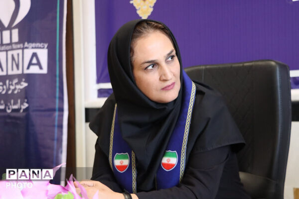 نشست هم‌اندیشی خبرنگاران پانا سملقان و تقدیر از خبرنگاران فعال