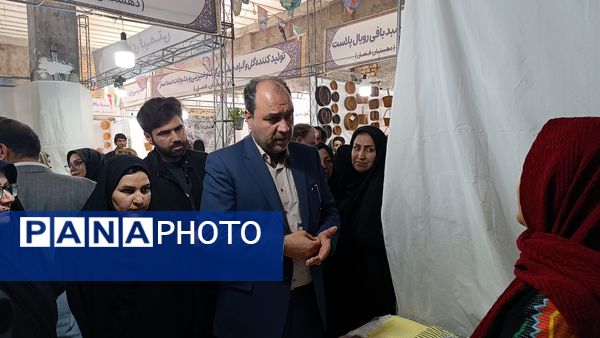 نمایشگاه دستاوردها و توانمندی بانوان روستایی در روستای بشرآباد