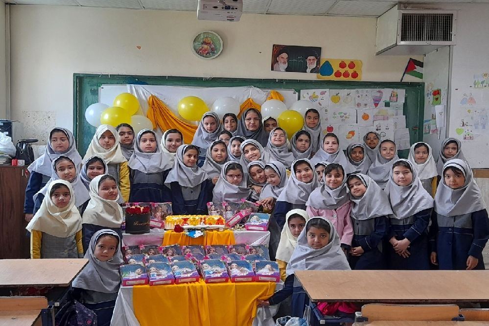 جشن روز دختر در دبستان کوثر مشهد