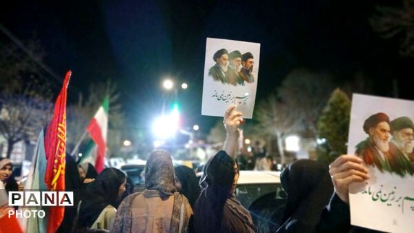  برپایی باشکوه موکب مدرسه با نور و نوای شبانه در فیروزان