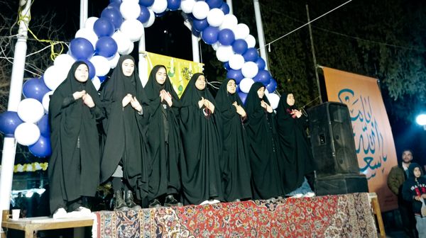 اجرای گروه های سرود در شهرستان کاشمر 