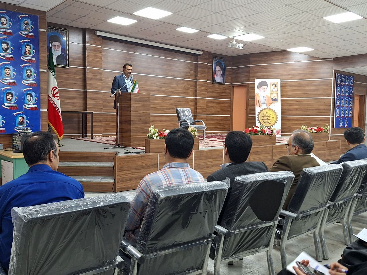 جلسه فصلی مدیران دوره اول متوسطه قائمشهر