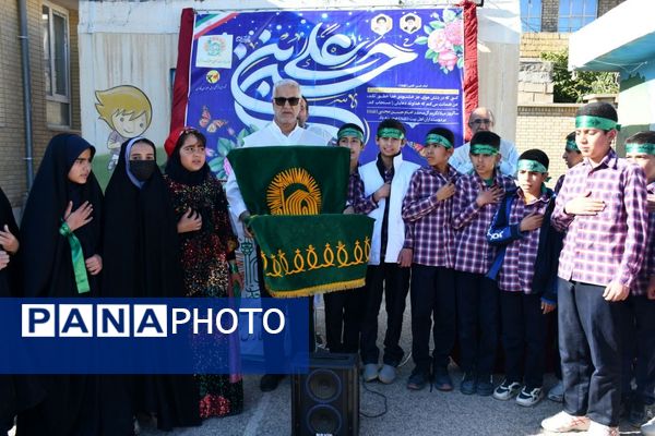  برگزاری مراسم جشن و افطاری با شکوه در دبستان عشایری حاجیه خانم رباب امامی