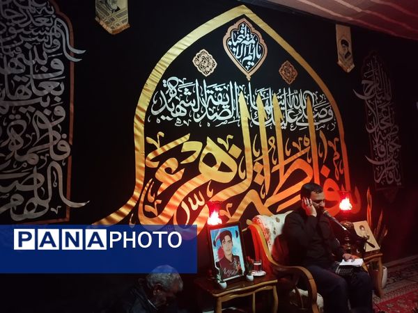 مراسم شب چهلم شهید صالح نوربخش در کنار شهید گمنام