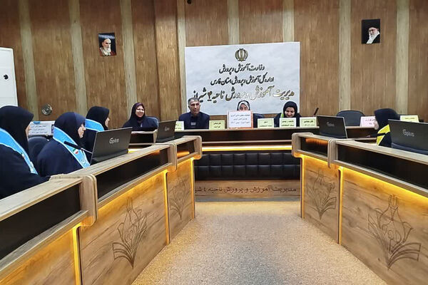 انتخابات مجلس دانش‌آموزی دختران در ناحیه ۴ شیراز