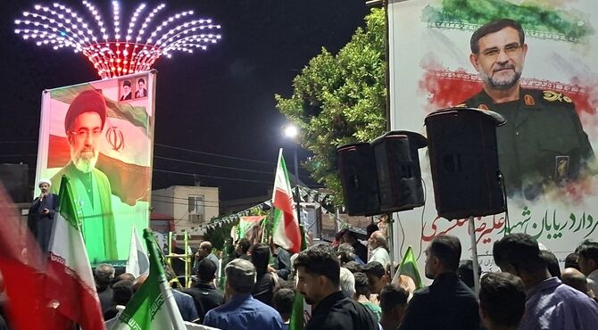 مردمی که همگام با رزمندگانش در یک میدان