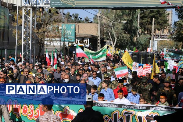 فریاد استکبار ستیزی از ورامین طنین انداز شد