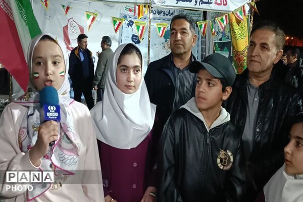 حضور پرشور نوجوانان مبارز در کافه رسانه اردبیل