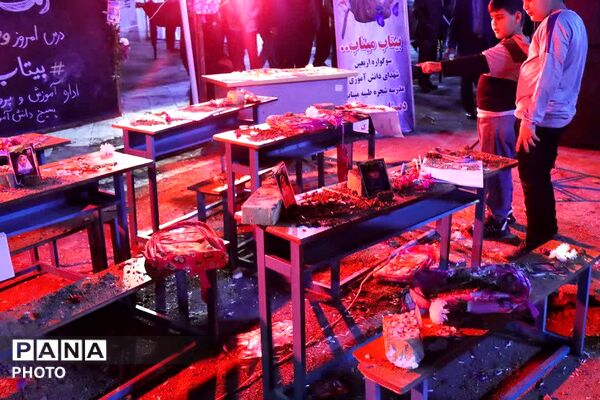 گرامیداشت چهلمین روز شهادت رهبر شهید و دانش‌آموزان میناب در باقرشهر 