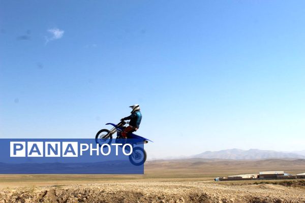 غرش موتورها در ملکان؛ نمایش قدرت و هیجان در هفته تربیت‌بدنی