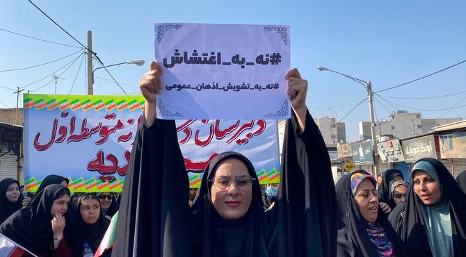 مردم غیور داراب برای حفظ اقتدار ملت ایران به خیابان‌ها آمدند