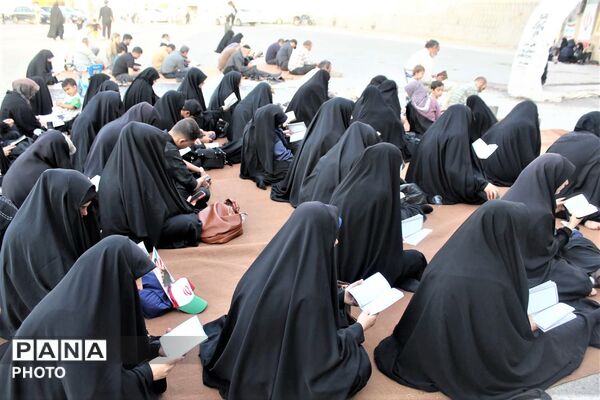 آیین روحبخش قرائت دعای عرفه در یادمان شهدای گمنام کوه خضر نبی(ع)