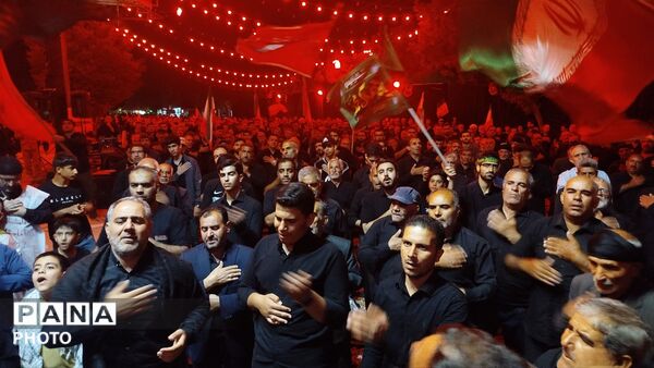 آیین عزاداری شب حضرت ابوالفضل(ع) همزمان با صد و پانزدهمین شب بیعت با رهبری در نورآباد