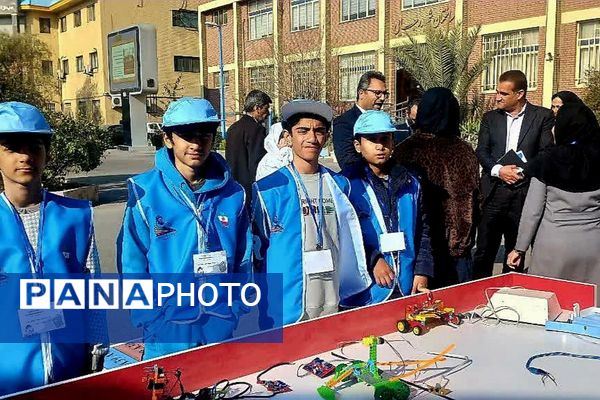 از غرفه پژوهشی تا تقدیر و افتخار؛ پیشوا در مسیر علم‌محوری