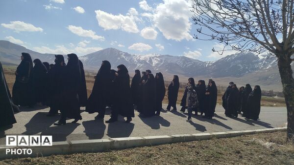 روستای دزک در سوگ ولی امر مسلمین