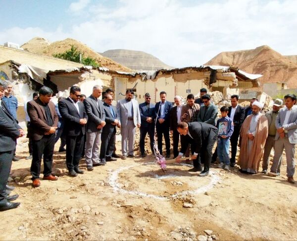 شهرستان کلات پیشگام در نهضت ملی مدرسه سازی 