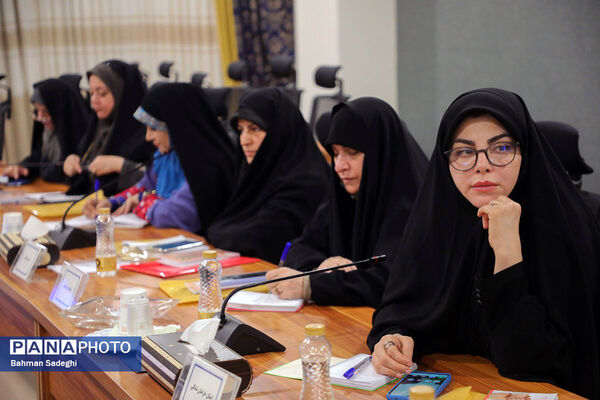  گردهمایی کارشناسان مسئول امور زنان و خانواده آموزش‌ و پرورش