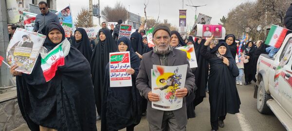 شرکت مردم شهید پرور شهرستان شیروان در راهپیمایی ۲۲ بهمن