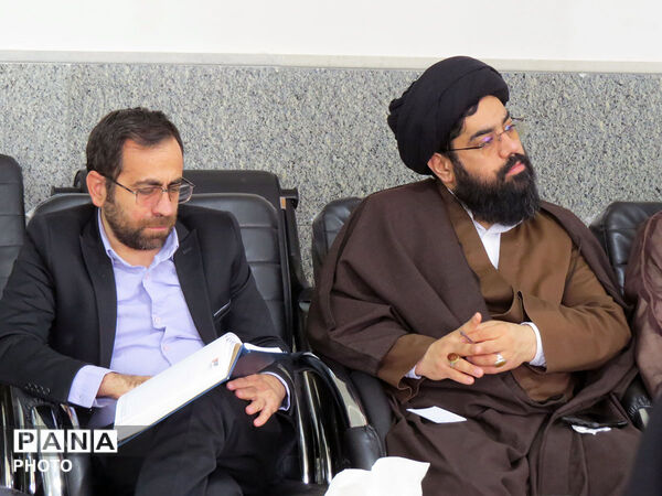 دیدار فعالین امورتربیتی با نماینده ولی فقیه در بجنورد