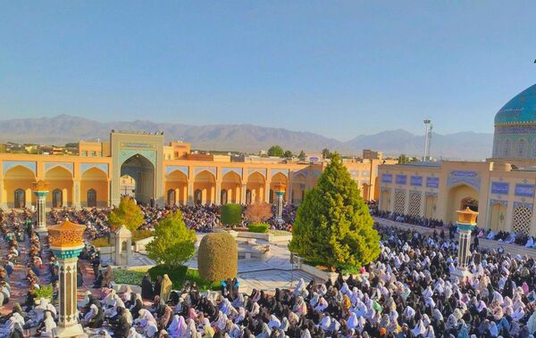 نماز عید فطر ۱۰ هزار نفری در کاشمر 