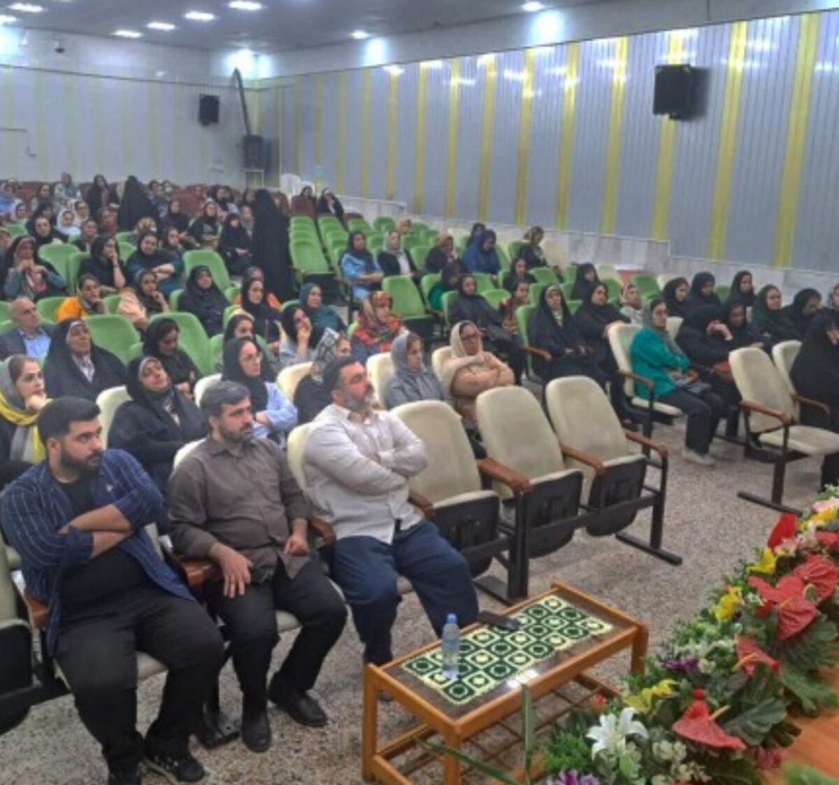 کارگاه آموزش خانواده با موضوع تحکیم بنیان خانواده برگزار شد