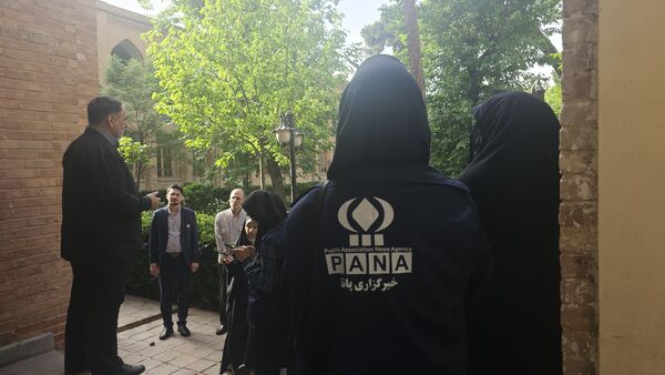 بازدید دانش‌آموزان خبرنگار پانا از مدرسه تاریخی دارالفنون
