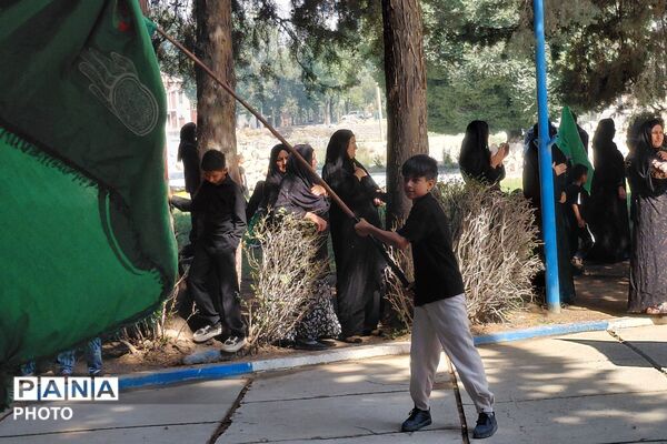 مراسم معنوی عاشورای حسینی بر مزار شهدای گمنام لردگان