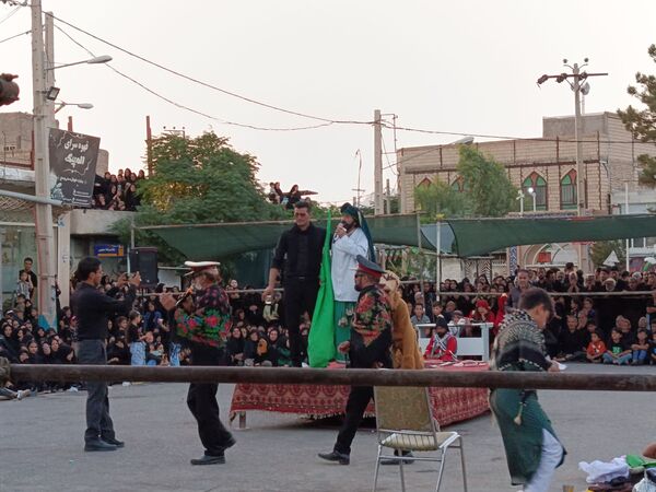 تعزیه خوانی روز عاشورا در دهستان رزق‌آباد