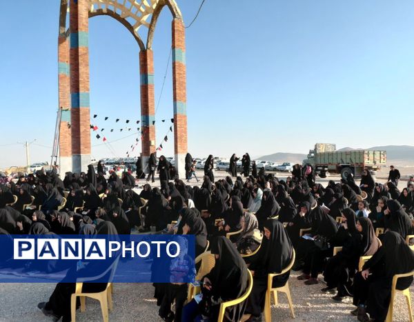 برگزاری مراسم پرفیض دعای ندبه در تپه نورالشهدا شهر نقنه