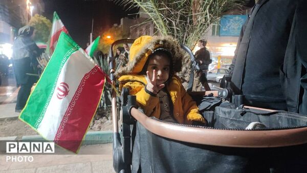 قلب‌های وطن دوستی که هیچ چیز جلودار نیست
