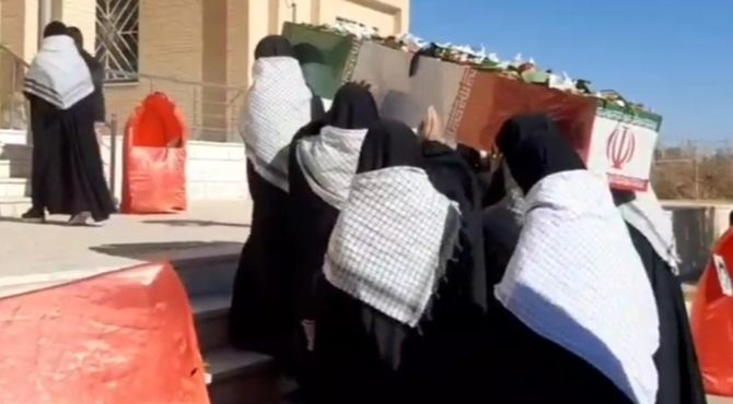 میهمانی پاک در مدرسه چهر آذر با حضور شهیدگمنام