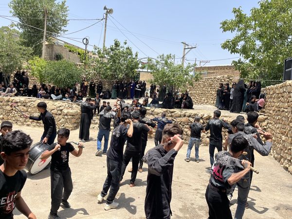 روستای قلعه سوخته در سوگ عاشورا