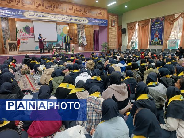 اردوی تفریحی و آموزشی تمشک ناحیه 6 مشهد