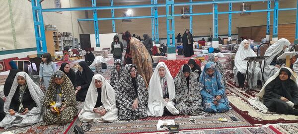 دروازه‌های آسمان بر معتکفین روز اول گشوده شد