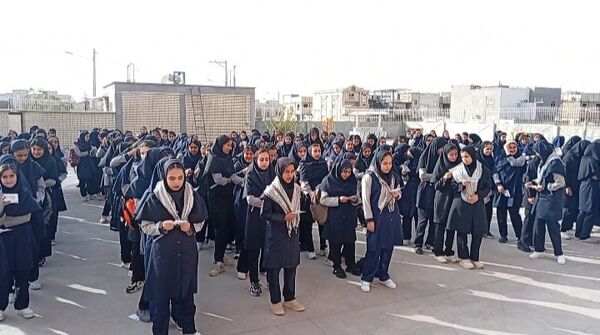 برگزاری جشن جوانه ها در آموزشگاه مرحوم صفری خلیل آباد 