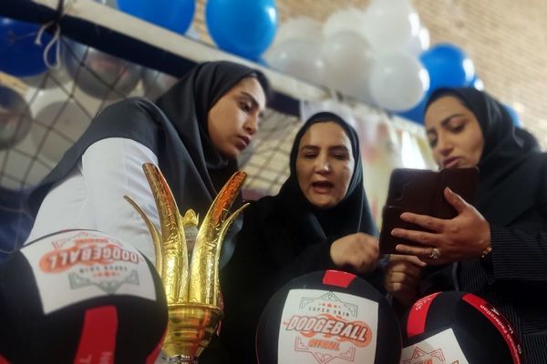 مسابقات ورزشی بین مدرسه‌ای در رباط‌کریم