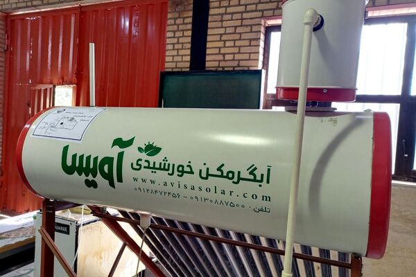 نمایشگاه دستاوردهای دانش‌آموزان هنرستان فنی حرفه‌ای‌ رباط‌کریم