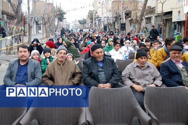 جشن خیابانی نیمه شعبان در شهر قیامدشت 