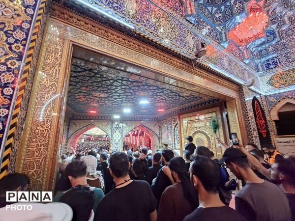 قلب ها برمدار حسین بن علی (ع) می‌تپد