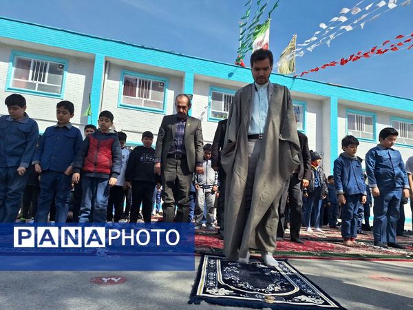  جشن نیکوکاری در دبستان شاهد استاد شهریار
