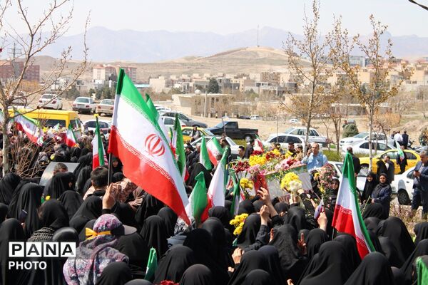 تشییع پیکر خانوداه شهید دکتر حسین طاهری در پردیس