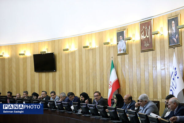 نشست فراکسیون محیط زیست مجلس به مناسبت هفته معلم