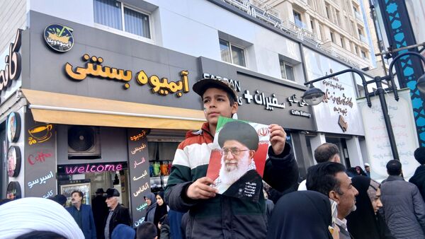۲۲ بهمن؛ خیابان‌ها صحنه تجدید بیعت ملت با آرمان‌های انقلاب